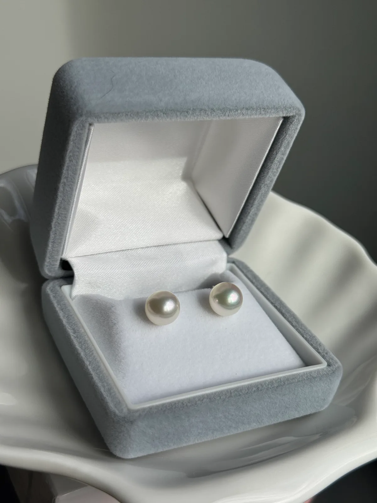 Lumie Signature - Akoya Classic Earrings (Hanadama 8.5mm)