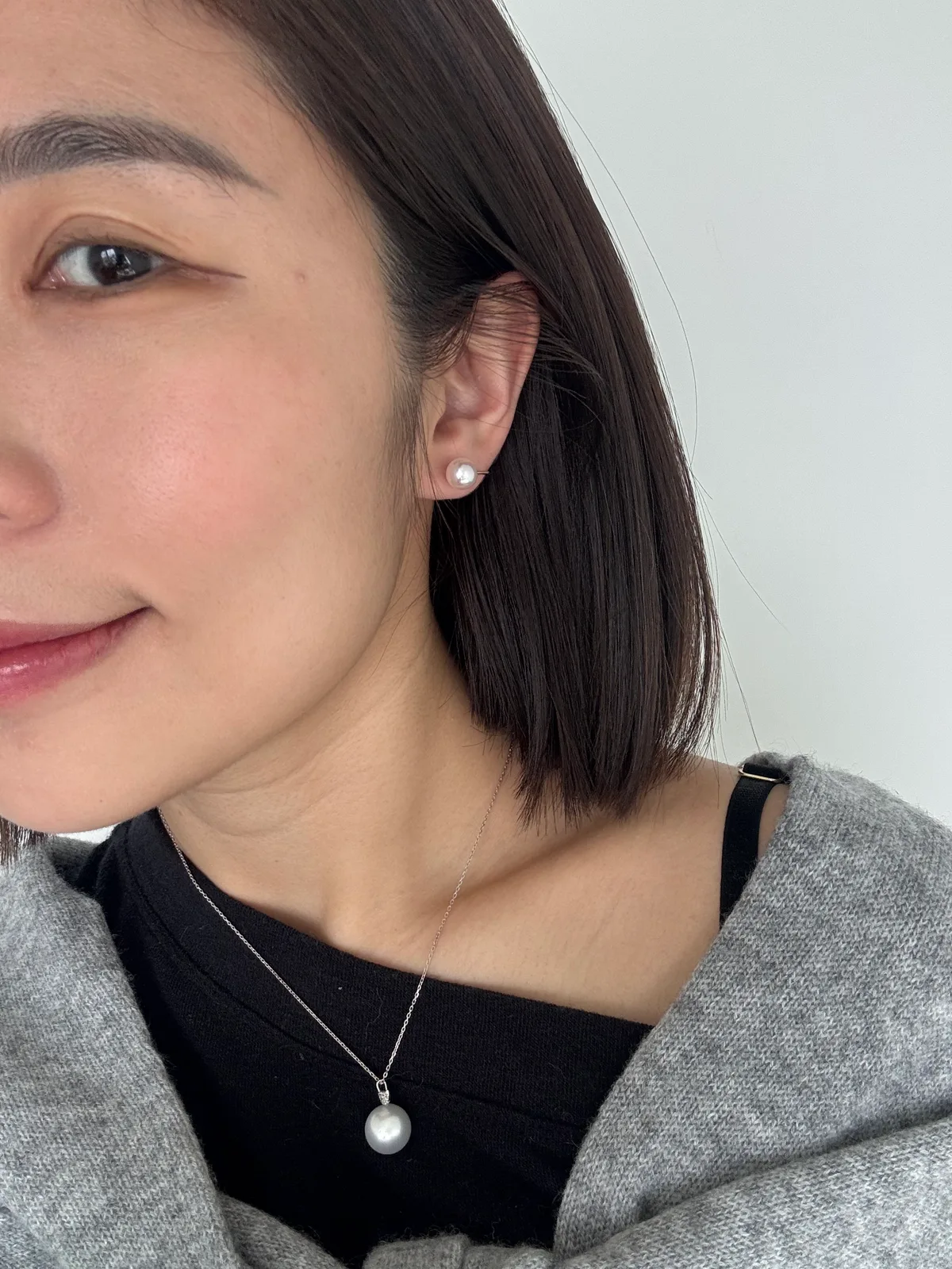 Lumie Signature - Akoya Classic Ear Clip (8.0mm)