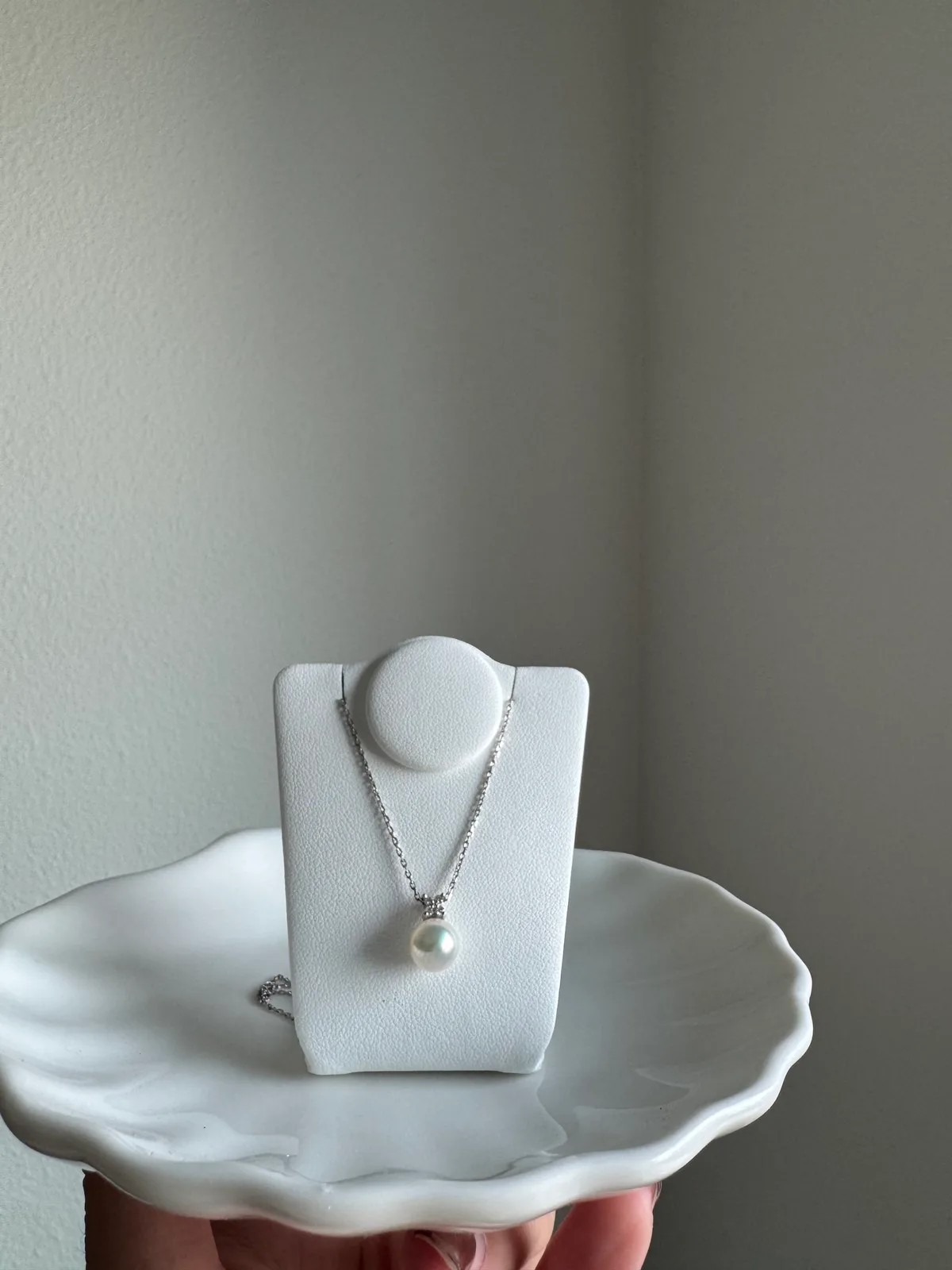 Lumie Signature - Akoya Tennyo Flower Pendant