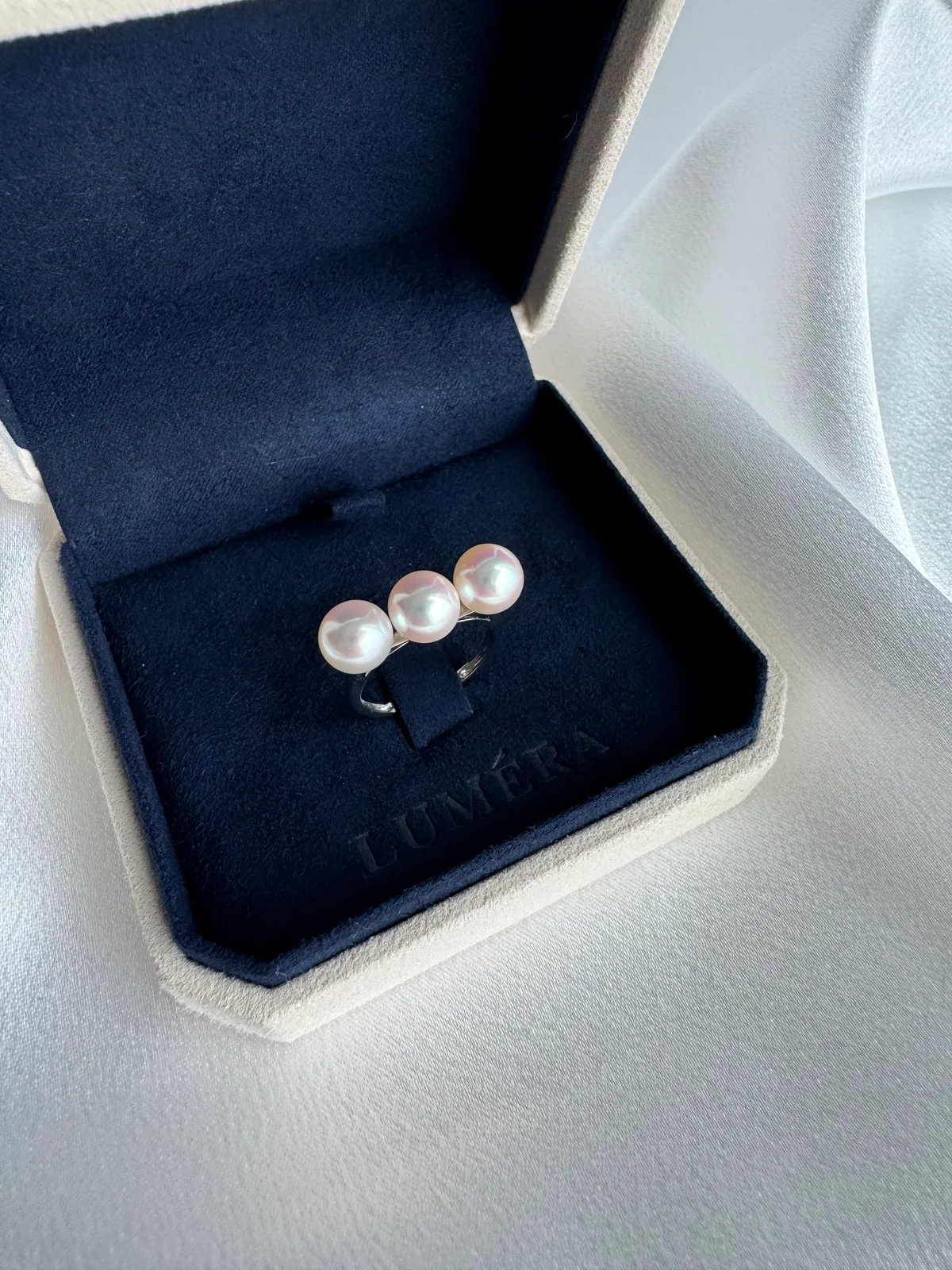 Lumie Signature - Akoya Balance Ring