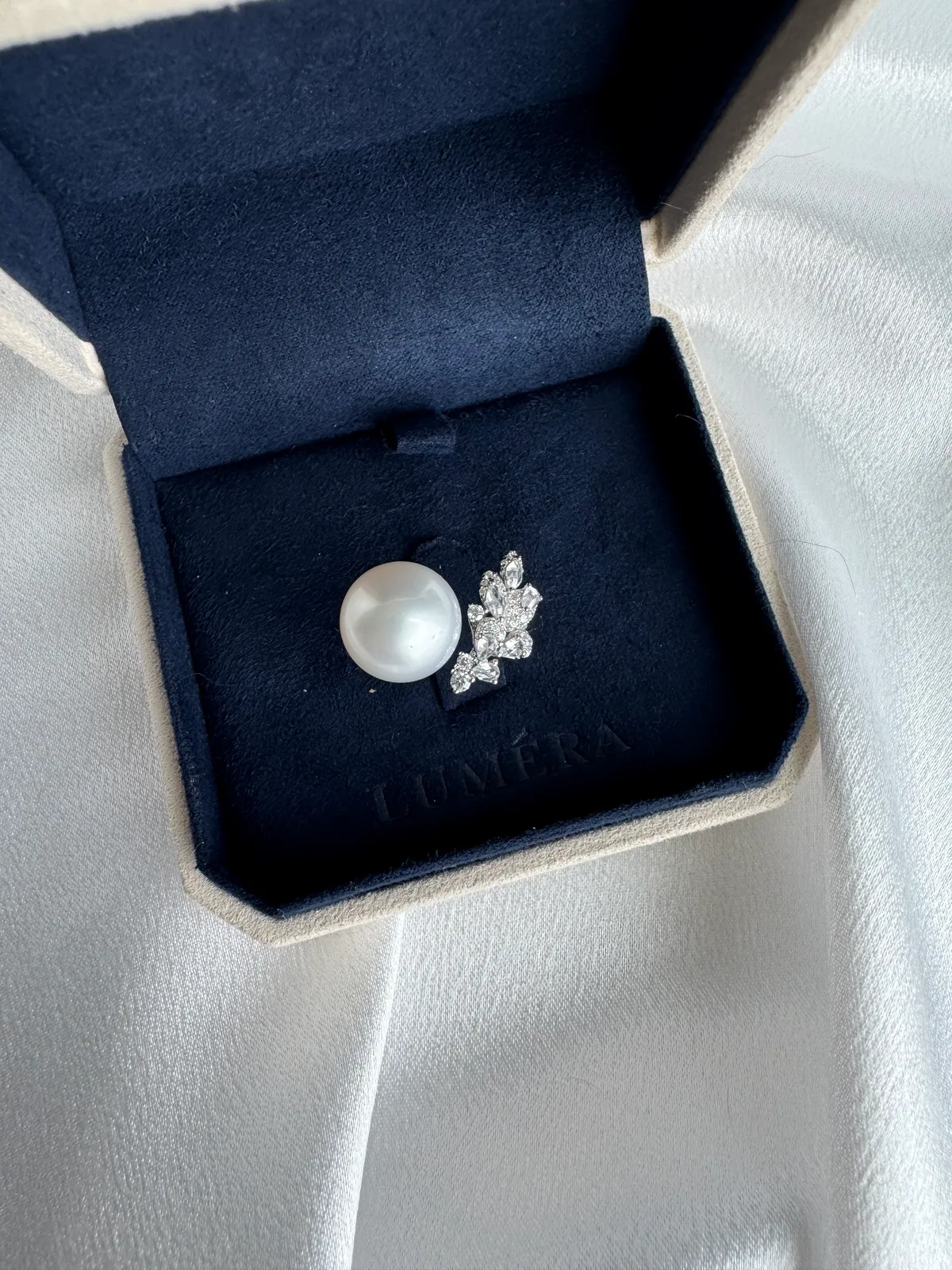 Soul Signature - South Sea Feather Ring (12.5mm)